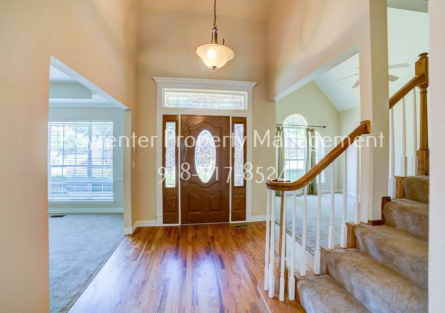 Beautiful home across from Jenks Middle School — Photo 4