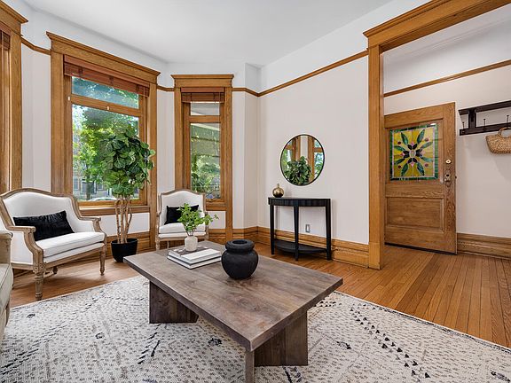 4th image of 4338 N Ashland Ave