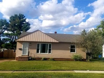 11120 Aaron Dr, Parma, OH, 44130