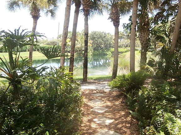 3rd image of 1314 Coral Park Ln