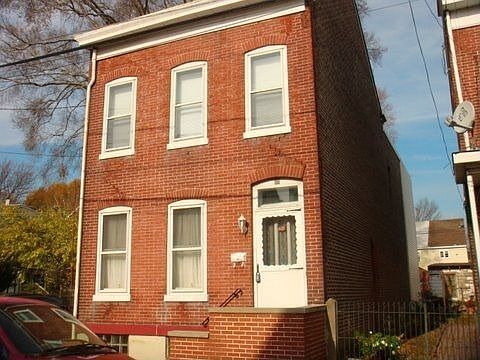 2nd image of 22 Charles St