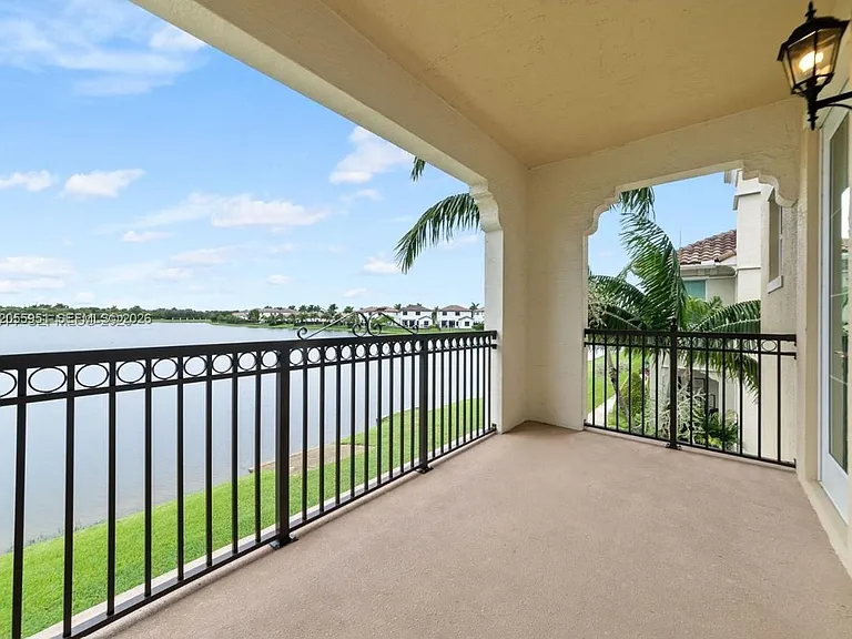 2955 Tortola Way — Photo 20