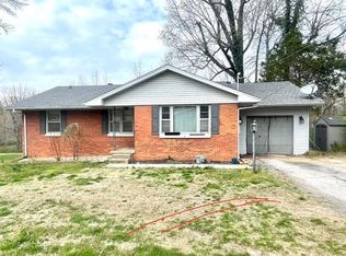 421 Woodlawn Dr, Madisonville, KY 42431