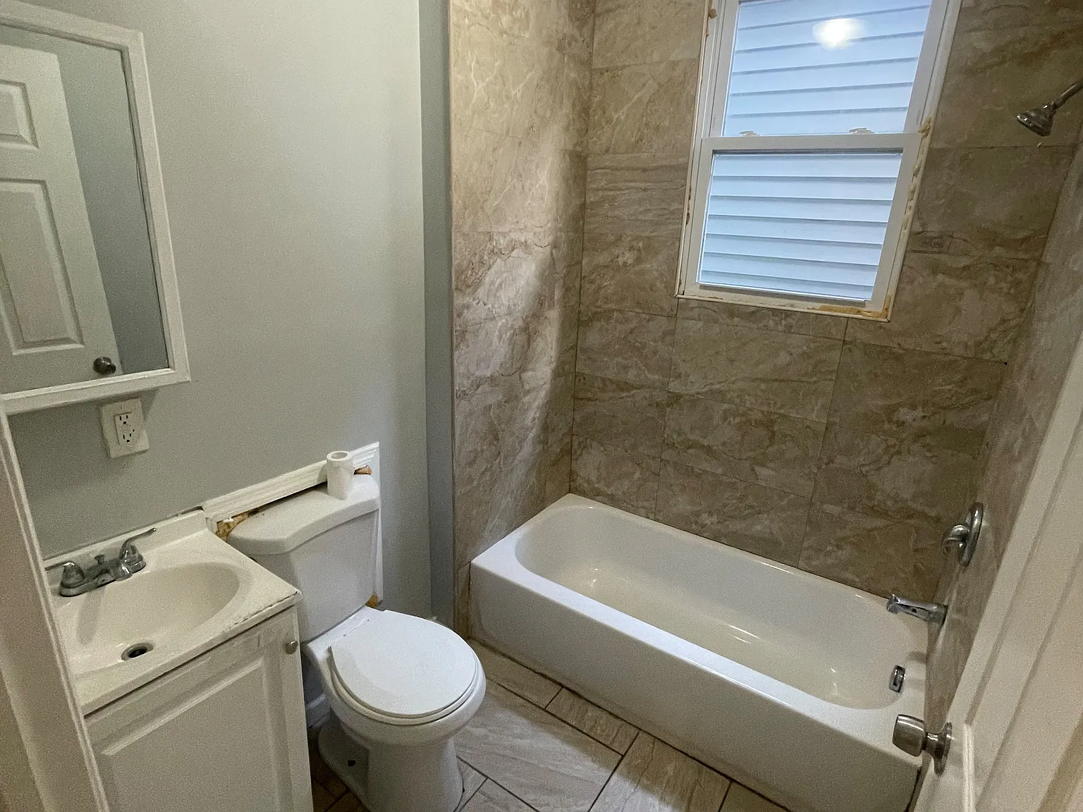 3 bed, $1,850 — Photo 3