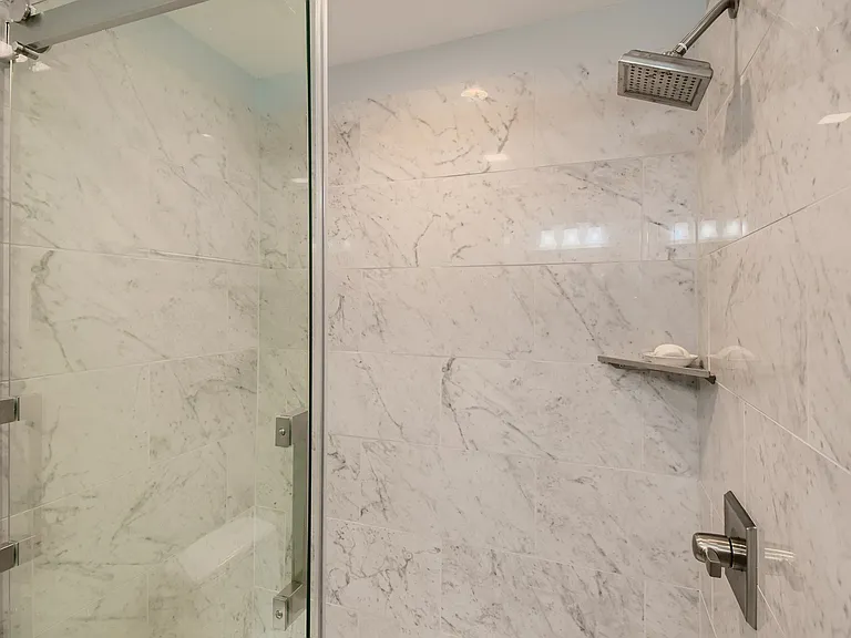 32 Condolea Dr — Photo 17