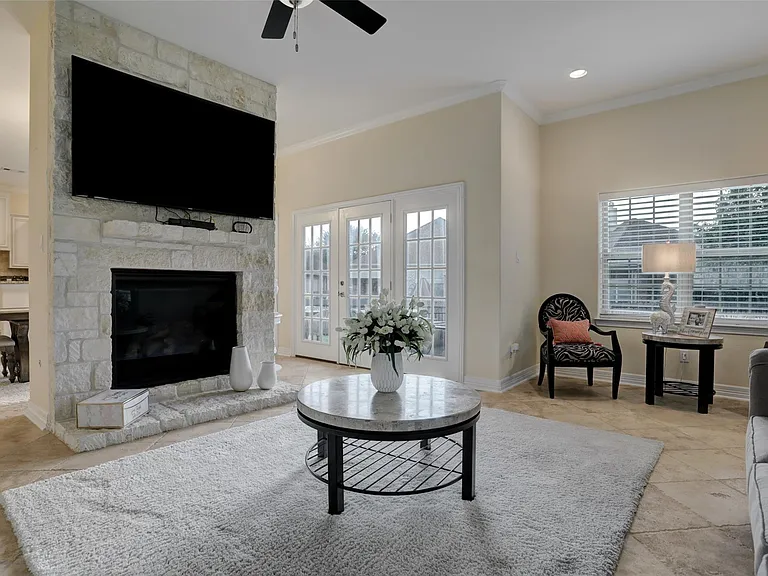 327 Twin Timbers Ln — Photo 10