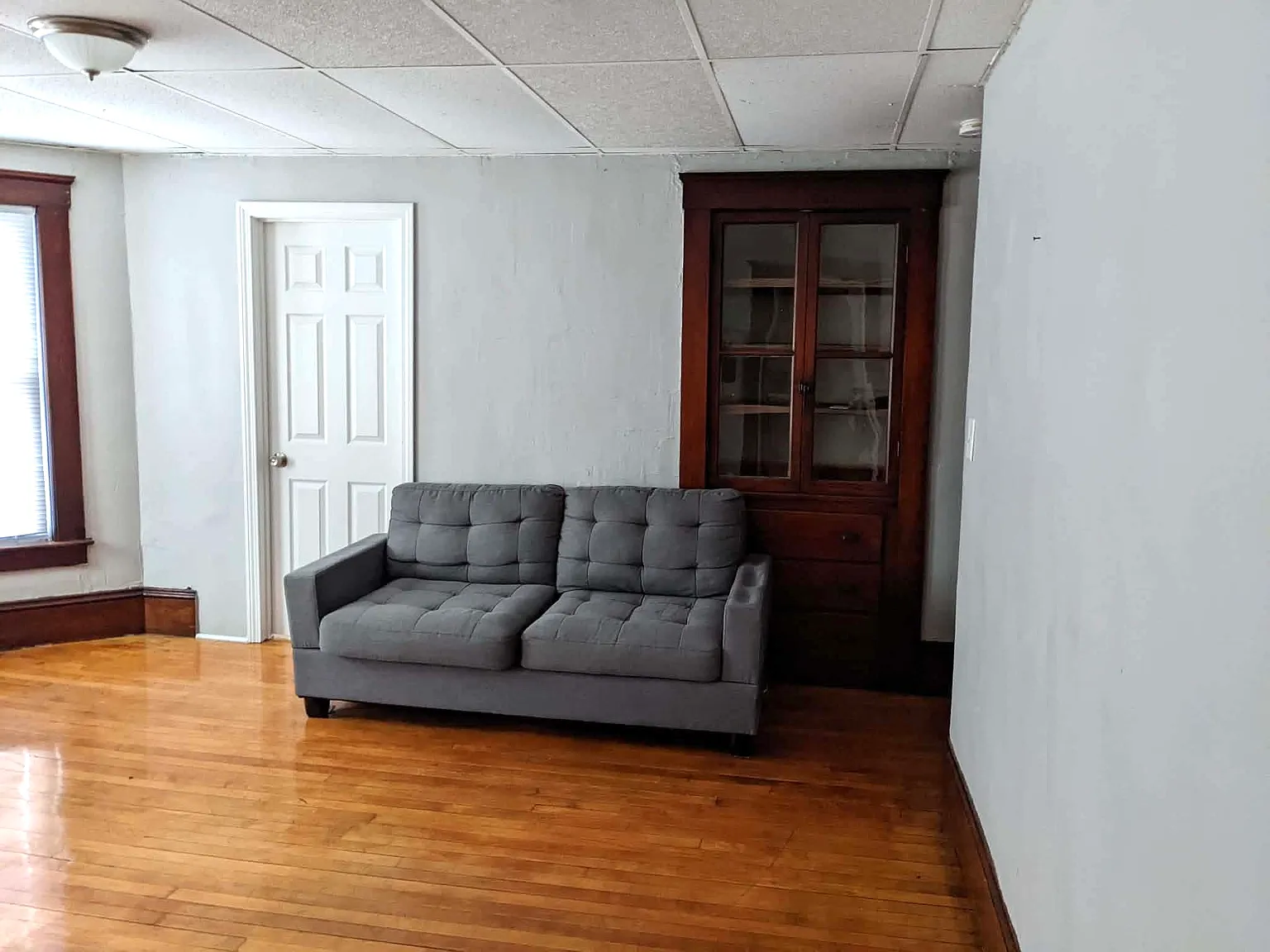 4 bed, 1450 sqft, $2,000 — Photo 2