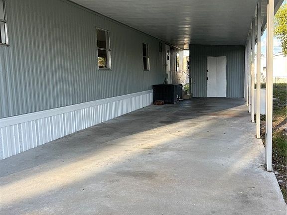 3rd image of 227 1st Ave N