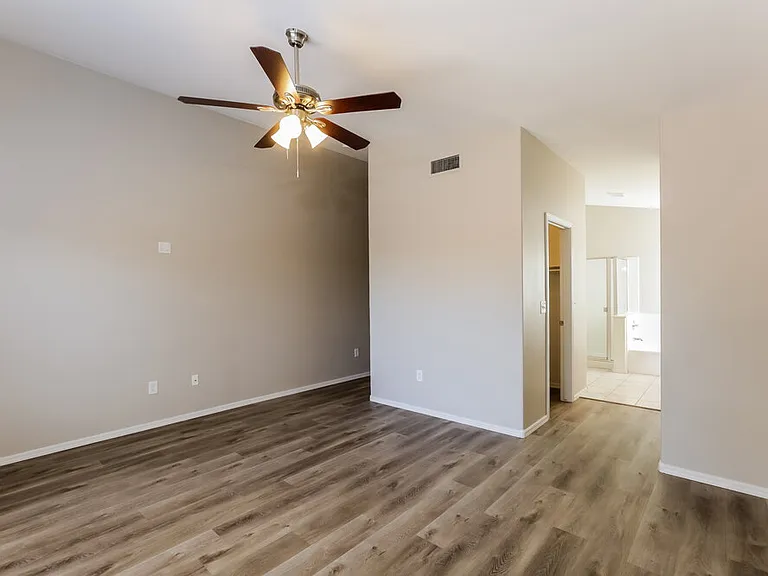 1510 N Saddle St — Photo 10