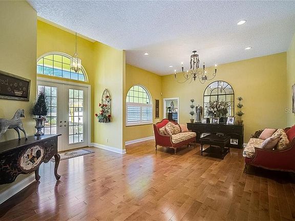5th image of 1952 White Feather Ln