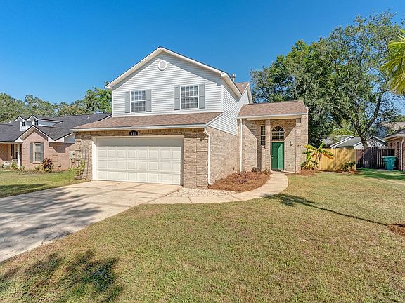 2nd image of 311 Parkwood Pl