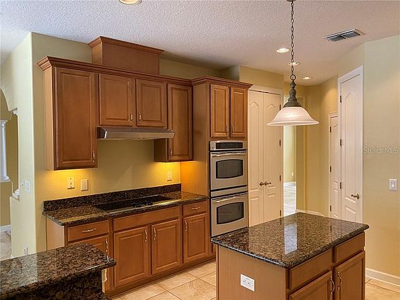 5th image of 1911 Merlot Dr