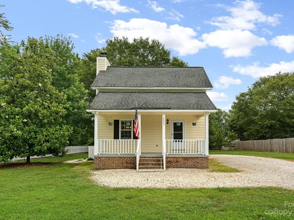 2035 Ross Rd, Lancaster, SC 29720