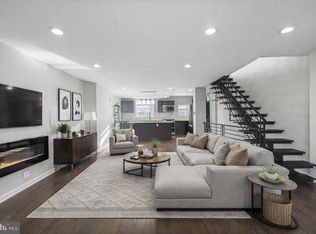 1607 S 28th St, Philadelphia, PA 19145