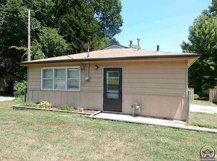 238 SE Rice Rd, Topeka, KS 66607