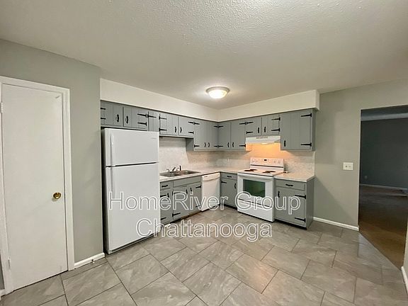 5th image of 4708 Metro Park Ln APT B