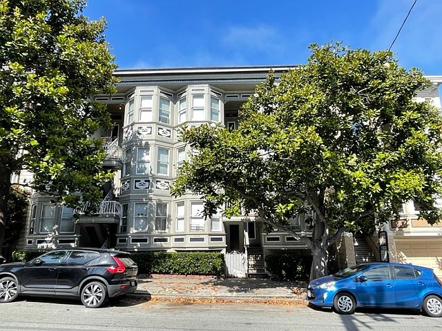 1st image of 3043 Steiner St