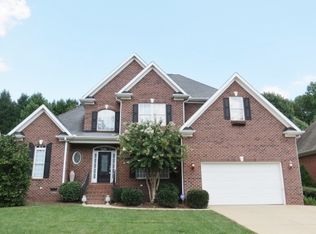 209 Waverly Hall Ln, Simpsonville, SC 29681