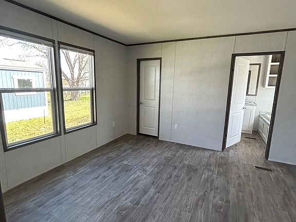 5th image of 3200 Highland Park Dr #112