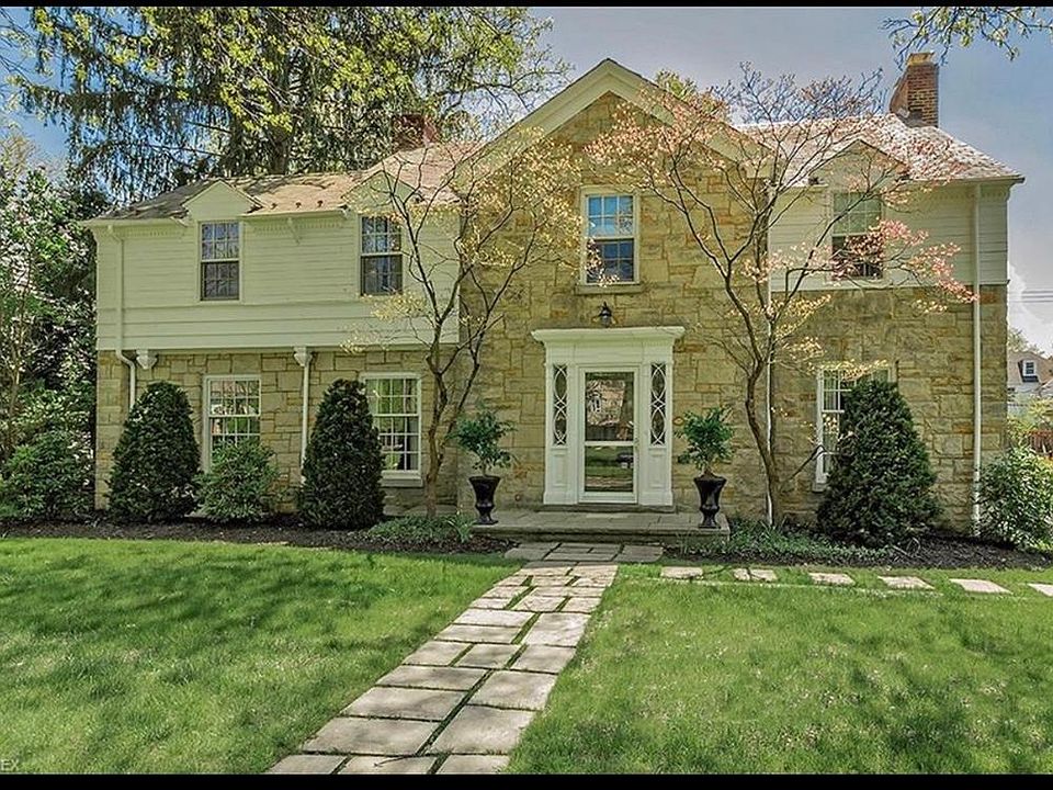 1st image of 21276 Fairmount Blvd