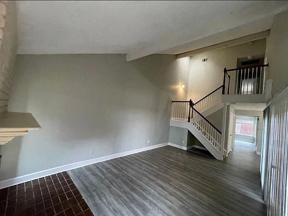 5th image of 8496 Dairy View Ln