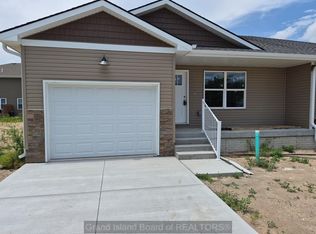 1834 Apple St, Grand Island, NE 68801