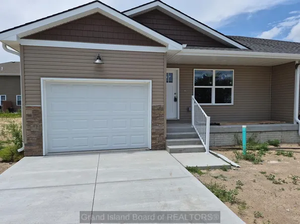 1834 Apple St, Grand Island, NE 68801