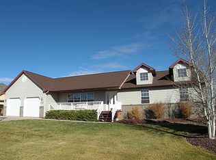 1701 Country Club Rd, Gillette, WY 82718
