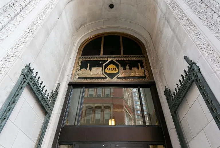 301 North Charles Street — Photo 11