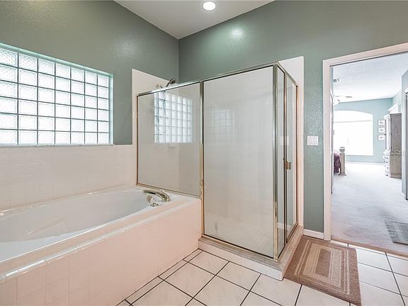 5th image of 4610 Warrington Dr