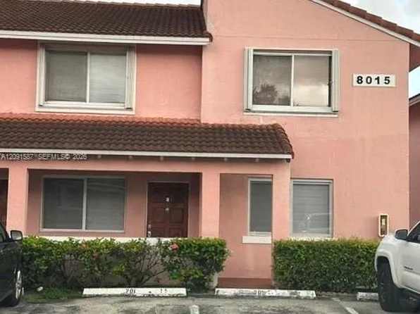 8015 Lake Dr APT 201, Doral, FL 33166