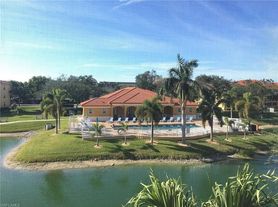 4127 Residence Dr, Fort Myers, FL