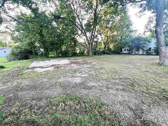 3rd image of 431 S Garfield Ave