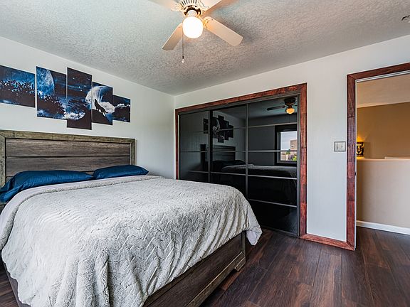 5th image of 1500 Villa Del Valle NE