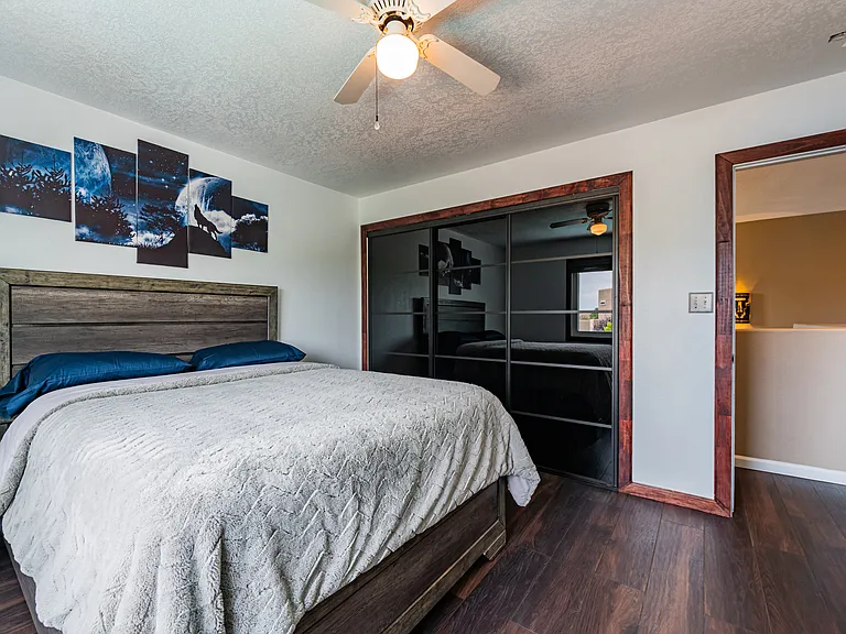 1500 Villa Del Valle NE — Photo 5
