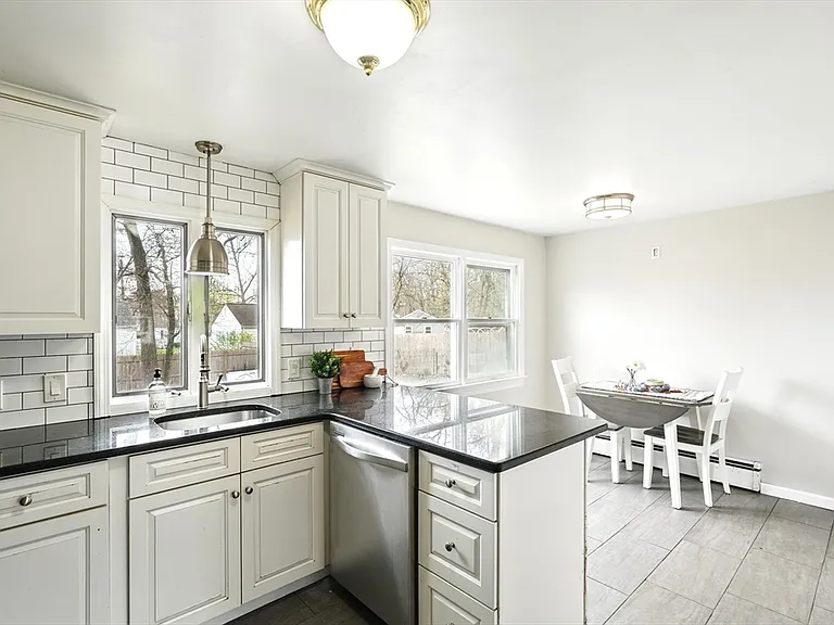 52 Boulay Cir — Photo 7