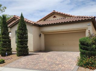 3 Crooked Putter Dr, Spring Valley, NV 89148
