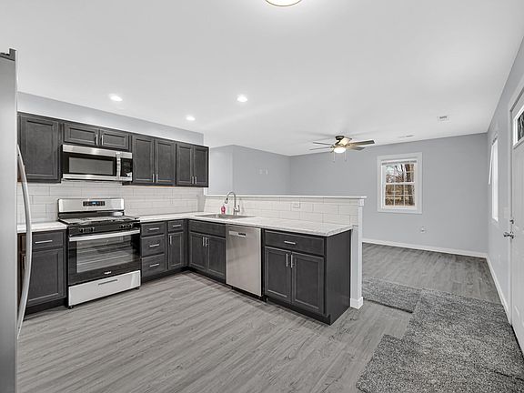 5th image of 285 S Ivanhoe Rd