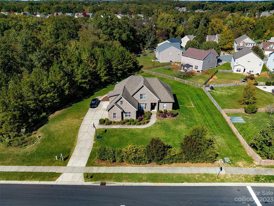 4002 Crismark Dr, Indian Trail, NC 28079 Zillow