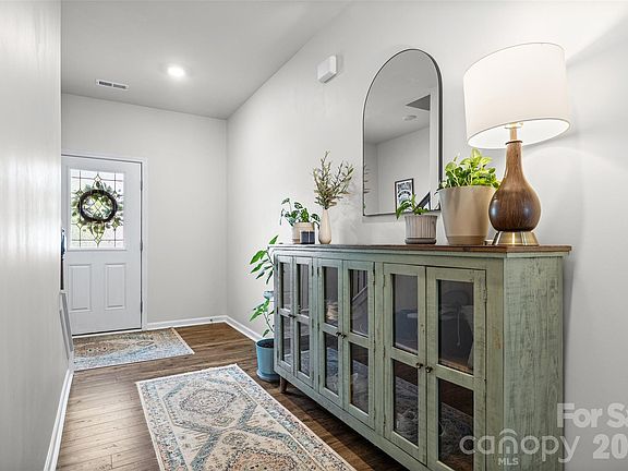 4th image of 457 Misty Law Ln