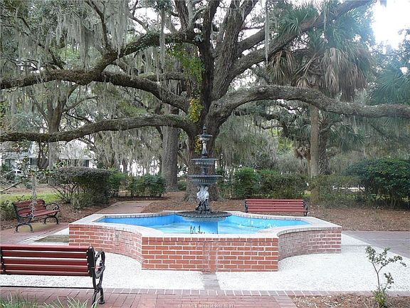 2nd image of 1 Lighthouse Ln