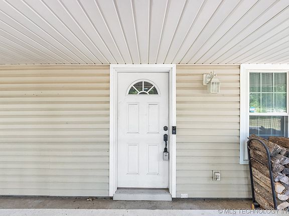 4th image of 14365 E Glenwood Dr