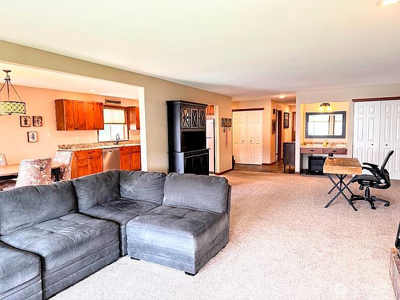 2nd image of 520 11th Street NE #14