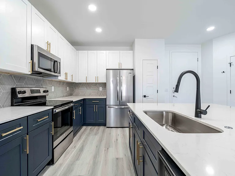 Slate, Scottsdale, AZ, Vacant Kitchen