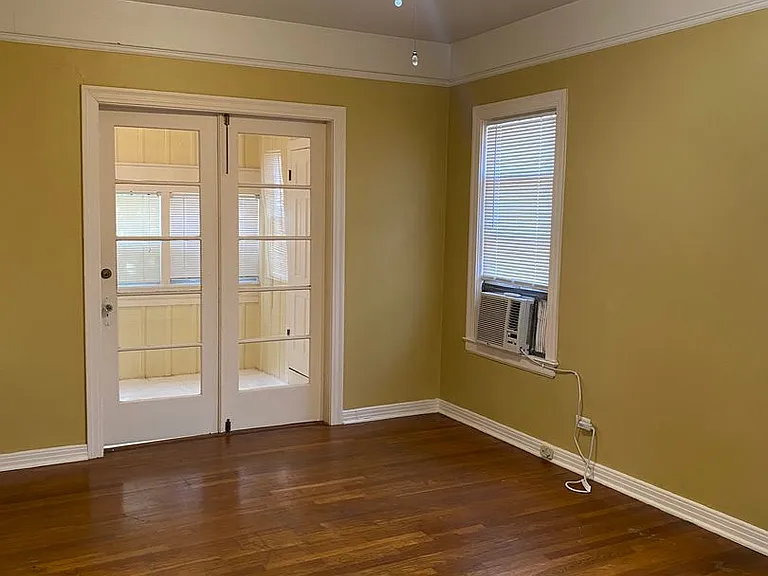 268 E Lullwood — Photo 11