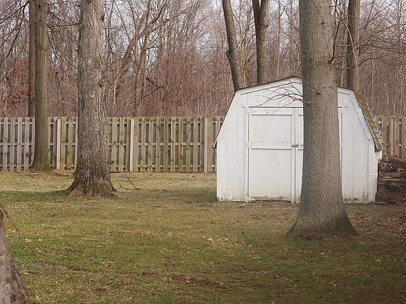 4th image of 6091 Willow Lake Dr