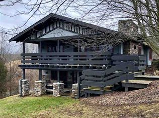2 Gardens Way, Bedford, IN 47421