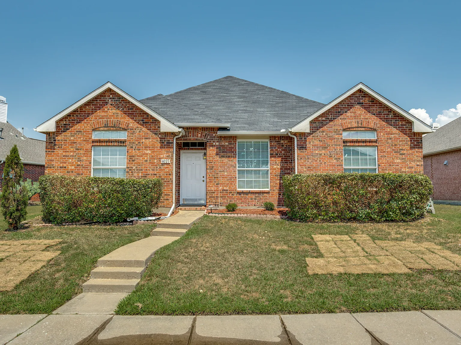 3 bed, 1852 sqft, $2,295 — Photo 1