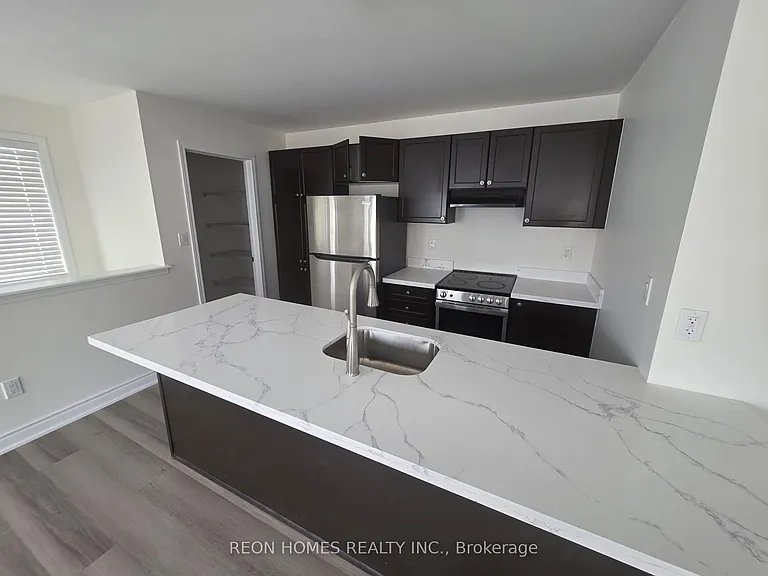 237B Cornell Park Ave #COACH — Photo 4