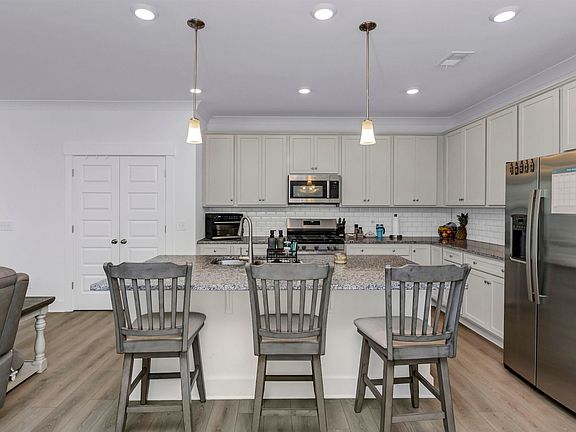 5th image of 772 Empire Maker Rd